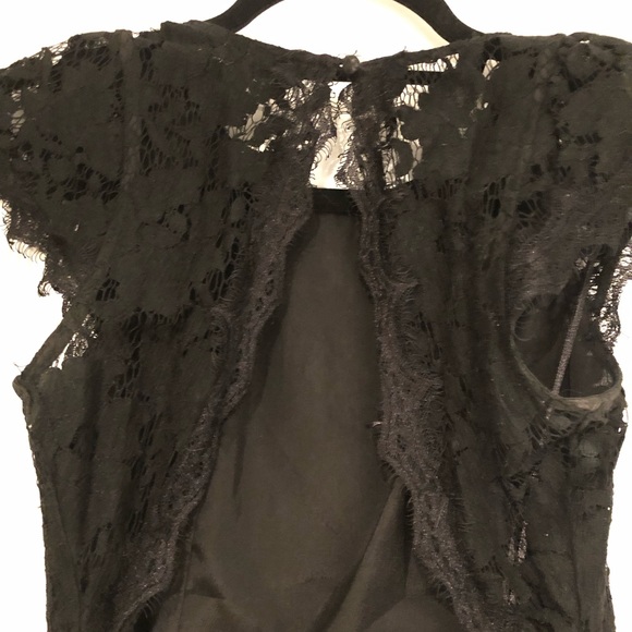 Gorgeous lace and open back LBD! - Picture 3 of 4